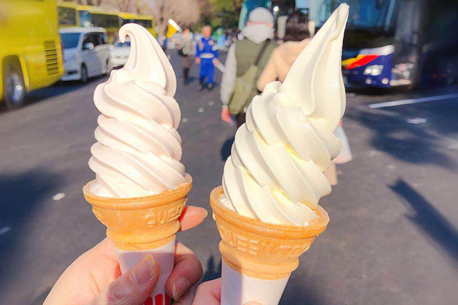 さくら味のソフトクリーム